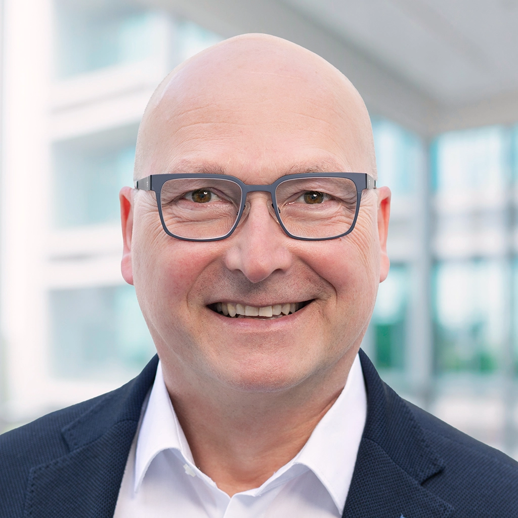 beckmann.immo Oliver Beckmann - Porträtfoto Immobilienmakler und Immobiliardarlehensvermittler